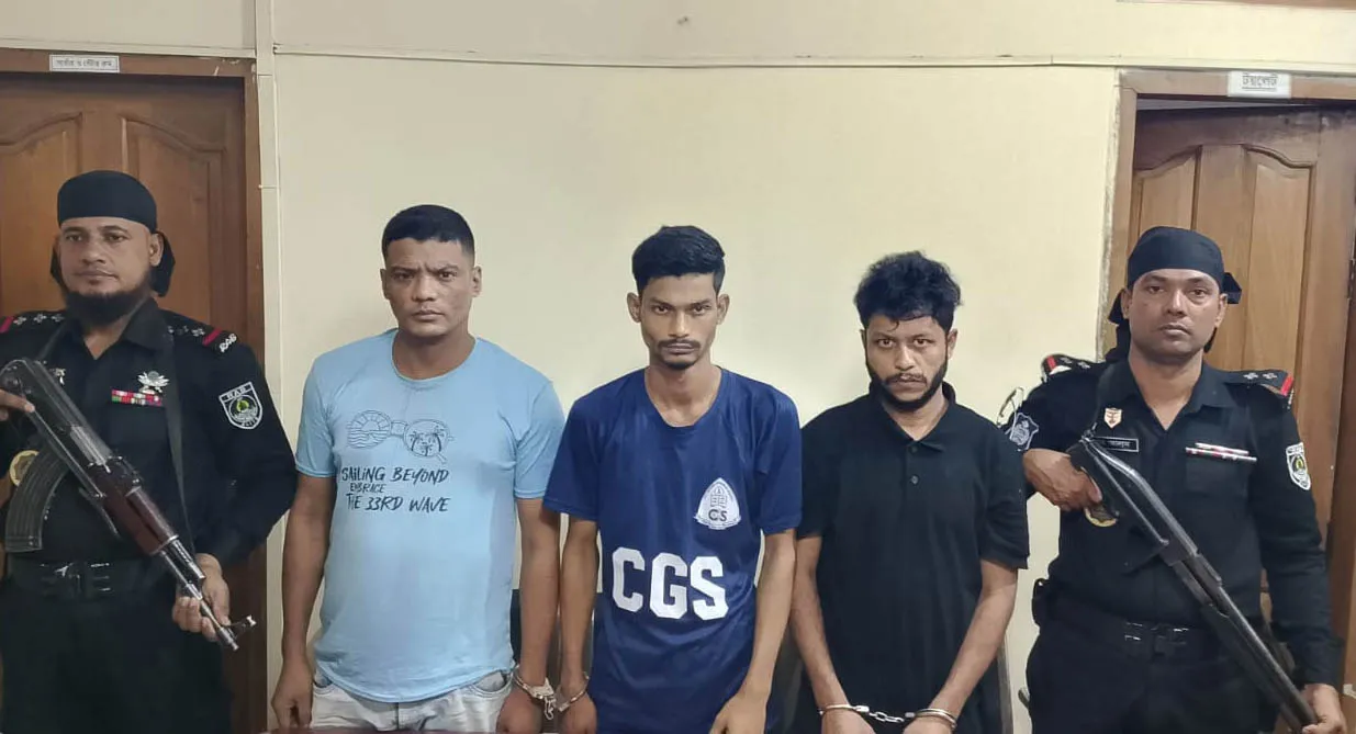 চট্টগ্রামে ব্যবসায়ী আকাশ হত্যা, গ্রেপ্তার ৩